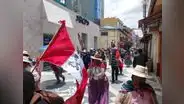 “No somos un pequeño grupo”: cientos de personas siguen protestando en Puno