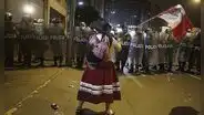 Aida Aroni, presa por ondear la bandera