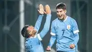 Uruguay venció 1-0 a Paraguay y trepó al primer lugar del Hexagonal Final