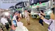 Pareja que se casó recibe tráileres de regalo en Huancayo: "Se busca huancaína para una relación seria"