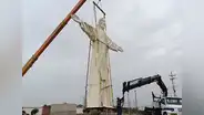Estatua gigante decapitada de Cristo fue restaurada y reinstalada en Chiclayo