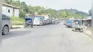 Policía libera vías tomadas por manifestantes en Madre de Dios