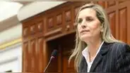 “Los congresistas tienen 4 pasajes por mes para ir a donde quieran”, afirma María del Carmen Alva