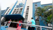 Si me mudo a otro distrito, ¿es necesario cambiar mi centro de Essalud y cómo puedo hacerlo?