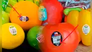 ¿Qué significan los números que están en las etiquetas de las frutas y verduras de los supermercados?