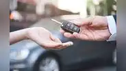 ¿Cómo puedo saber cuántos dueños tuvo un carro?