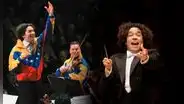 Gustavo Dudamel: ¿quién es el primer latino en dirigir la Orquesta Filarmónica de Nueva York?
