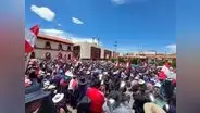 Miles de aimaras anuncian "guerra civil" si el Gobierno sigue enviando militares a Puno