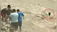 “No le salió bien”: joven intentó cruzar el río Chillón y casi fue arrastrado por la corriente