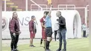 FBC Melgar: Pablo Lavallén niega agresión a arbitro