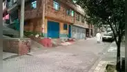 Joven muere linchado por sus 10 vecinos tras reclamarles que bajaran el volumen a la música
