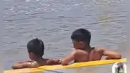 "Parecía lago, pero era inundación": niños se dan baño en calle de Piura y video se hace viral