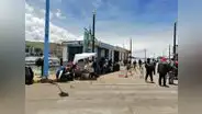 Viajeros que buscan llegar a Bolivia y Perú realizan largas colas en Migraciones Puno