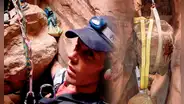 Aron Ralston: el montañista que se cortó el brazo para sobrevivir tras quedar atorado 127 horas