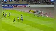 Herrera pudo debutar con gol en la Liga 1, pero falló penal para la 'U' tras terrible definición