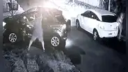 Militar retirado asesina a disparos a ladrón que intentó robarle su auto afuera de su casa