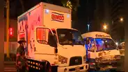 San Isidro: 3 heridos dejó un choque entre un camión furgón y una combi