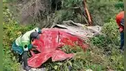 Cinco personas fallecen al caer auto a un abismo en Apurímac