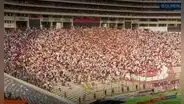 Pese a las 3 derrotas consecutivas, hinchas de Universitario realizaron espectacular recibimiento