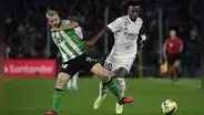 Cada vez más lejos: Real Madrid empató sin goles ante Betis y están 9 puntos debajo de Barcelona