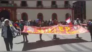 Docentes seguirán protestando pese a amenazas del ministro de Educación