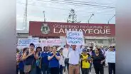 Chiclayo: alumnos y profesores protestan por no tener un colegio para estudiar