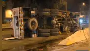 Cisterna de gas se despistó en la Panamericana Sur y genera tráfico cerca al Jockey Plaza