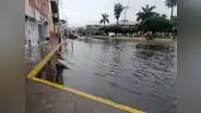 Chimbote soportó siete horas de lluvias y quedó inundado