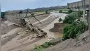 Puente construido hace más de 100 años se derrumba producto de las intensas lluvias en Áncash