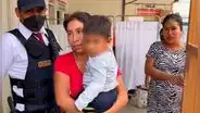 ¡Fue dado de alta! Bebé arrastrado por huaico está ileso y salió del hospital con su familia