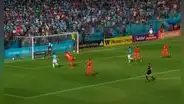 ¡Cristal empata! Ávila cabecea con potencia y el balón se le escurre entre las manos a Raúl Fernández