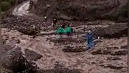 Fuertes lluvias dejan a pobladores en Ica sin carretera ni agua potable