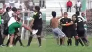 Copa Perú: agreden a árbitro con patadas y un fierro tras partido en Chanchamayo