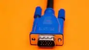 ¿Por qué se dejaron de usar los cables VGA que encontrabas en los monitores de tu PC?