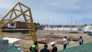 Trabajadores casi mueren por derrumbe de techo de polideportivo en construcción en Chimbote