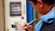 ¿Cómo afecta a mi recibo de luz tener mi medidor dentro de casa?