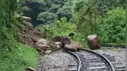 Alertan bloqueo en vía férrea hacia Machu Picchu tras deslizamientos en Cusco