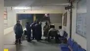 Padres van a la morgue a reconocer el cadáver de su hija y descubren que estaba viva