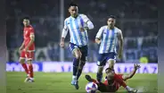 Con Paolo Guerrero, Racing venció 2-1 a Huracán y se acerca al líder River Plate