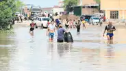 Lambayeque: patrullero intenta pasar por badén inundado y policía muere en Olmos
