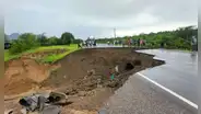 Lambayeque queda aislada de Piura tras colapso de vía en Olmos