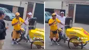 Le compran un chupete y se pone a cantar tema de Toño Centella: "El heladero del pueblo"