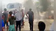 Damnificados por las intensas lluvias bloquean carretera para exigir la evacuación de aguas en Piura