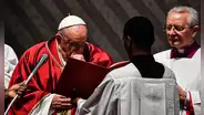 Papa Francisco no participará en el vía crucis del Coliseo de Roma a causa del frío