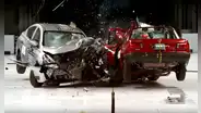 ¿Por qué las mujeres tienen más riesgo de morir en un accidente automovilístico que los hombres?
