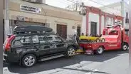 Municipio de Arequipa gestiona compra de grúas para retirar a vehículos