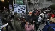 Bolivia vive crisis financiera por escasez de dólares