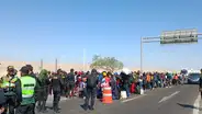 PNP permite ingreso de migrantes varados en frontera con Chile tras revisión de documentos