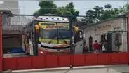 Tumbes: lanzan artefacto explosivo en empresa de transporte