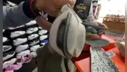 “Así te estafan”: Compra zapatillas ‘Nike’ en Gamarra, pero se lleva una gran decepción